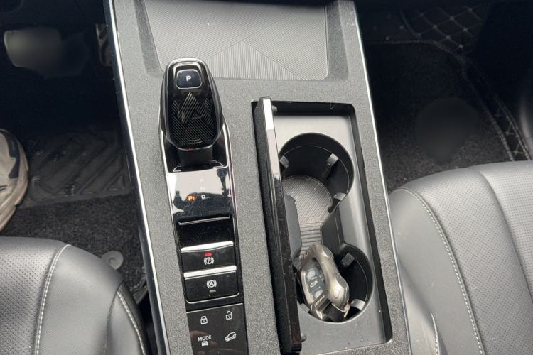 Used Roewe RX5 eMAX 2022 1.5T PHEV Fearless Deluxe Edition