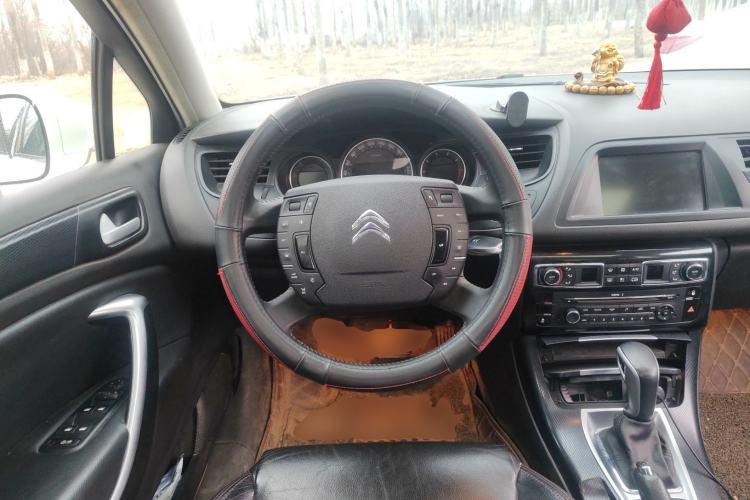 Used Citroen C5 2014 1.6T Automatic Prestige Model Steering Wheel