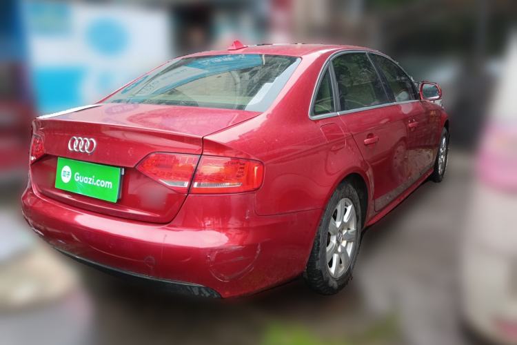 Used Audi A4L 2012 2.0 TFSI automatic Comfort trim level