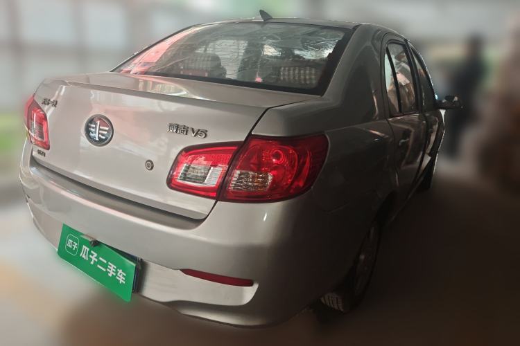 Used FAW Weizhi V5 2012 1.5L Manual Entry-Level Trim
