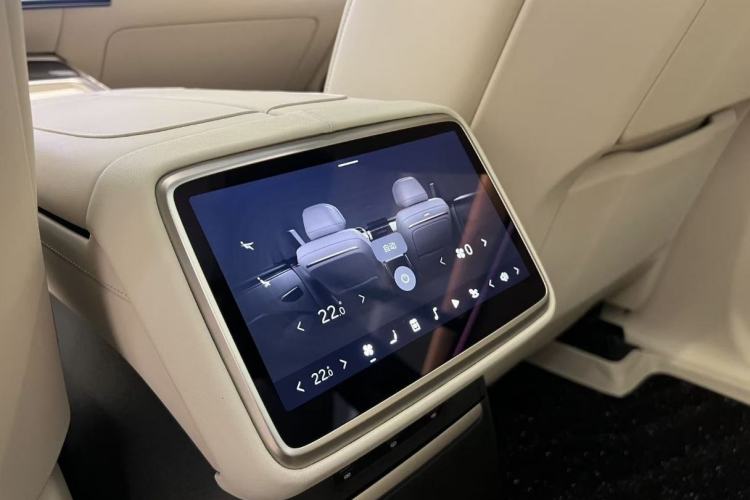 Used ONVO Luxeed L90 2025 Model—Max Six-Seater Version
