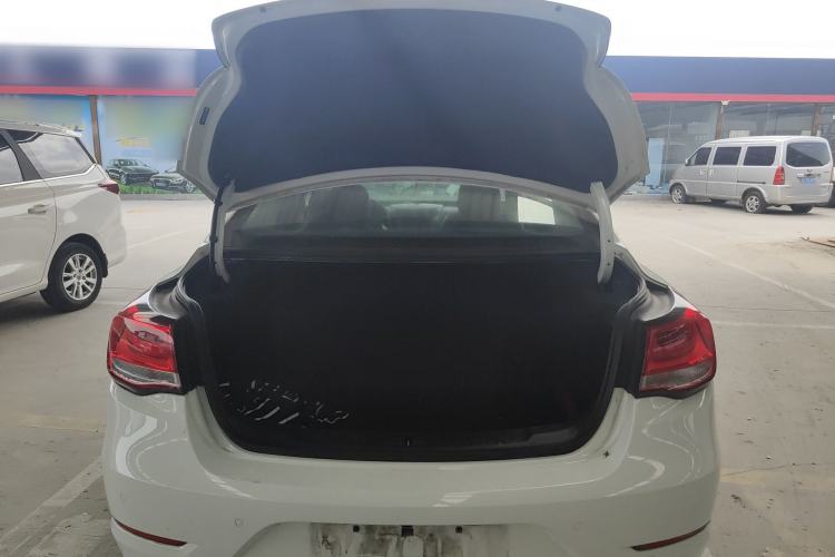 Used Chevrolet Malibu 2018 530T Automatic Luxury Edition Trunk