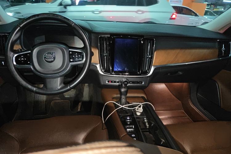 Used Volvo S90 2019 T5 Zhiyi Edition

