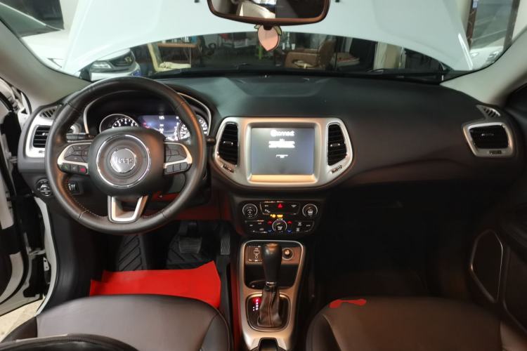 Used Jeep Compass 2017 200T Automatic Family Edition