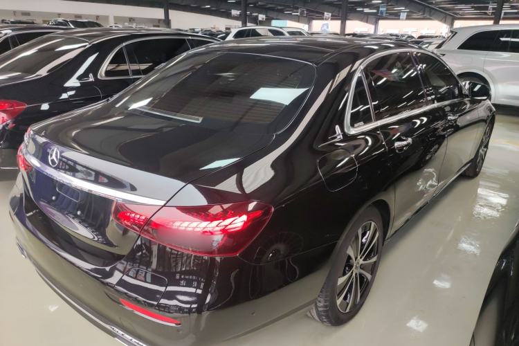 Used Mercedes-Benz E-Class New Energy 2022 Restyled E 350 e L Plug-in Hybrid Sports Sedan Rear Right 45 Deg