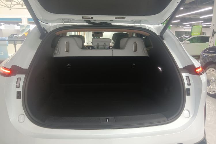 Used Avatr 07 2024 Ultra Range-Extended Four-Wheel Drive
