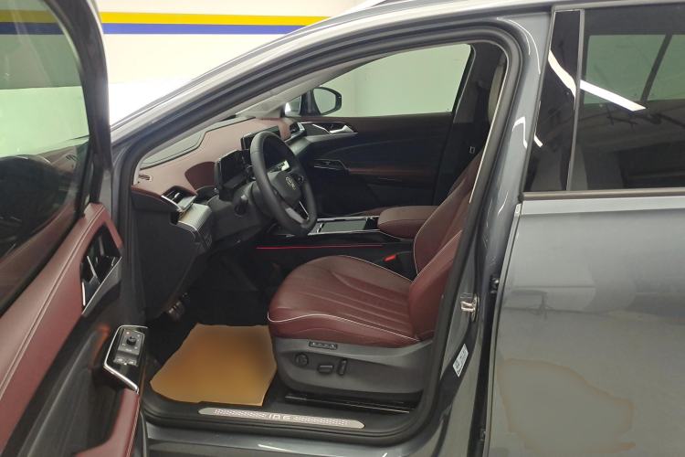 Used Volkswagen ID.6 X 2022 Intelligent Long-Range Version
