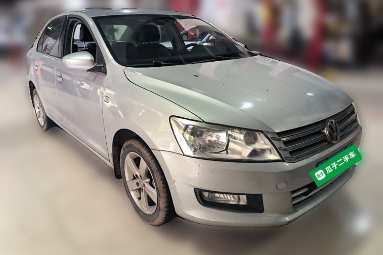 Used Volkswagen Santana 2015 1.6L Manual Comfort Edition Front Right 45 Deg