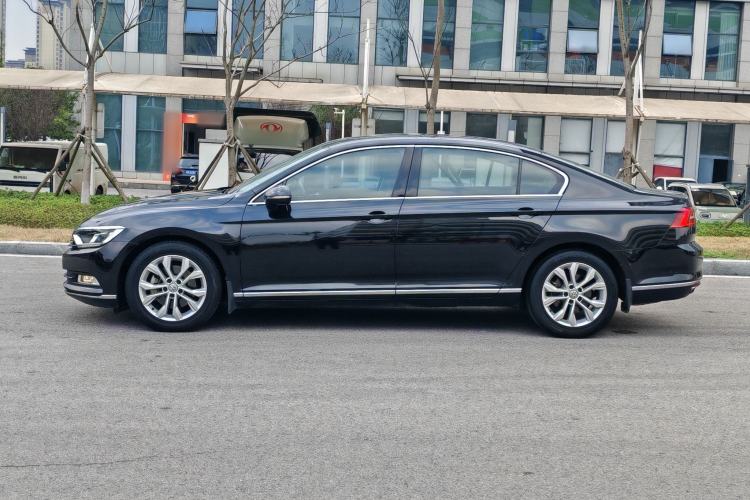 Used Volkswagen Magotan 2018 Facelift 380TSI DSG Luxury Version
