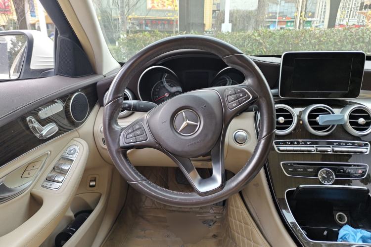 Used Mercedes-Benz C-Class 2015 Facelift C 200 L
