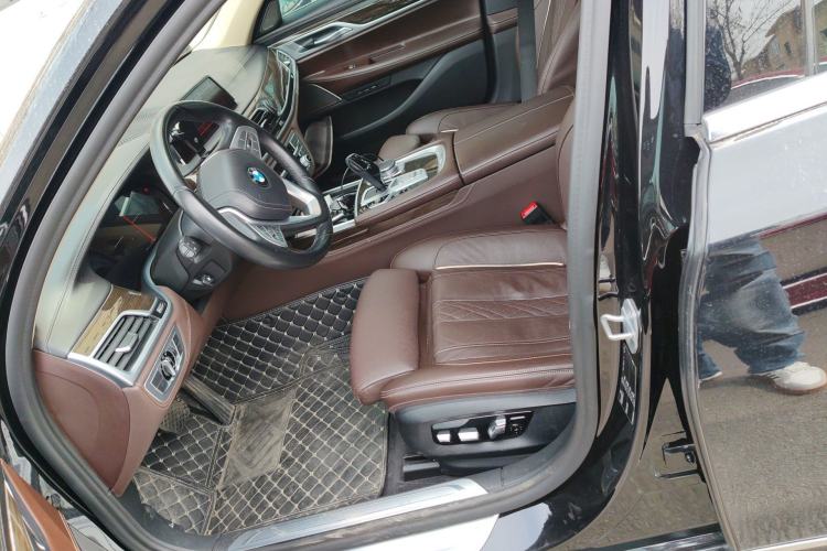 Used BMW 7 Series 2019 730Li Luxury Package Left Front Seat