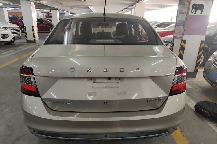 Used Skoda Rapid 2019 1.5L Automatic Comfort Edition China VI Standard