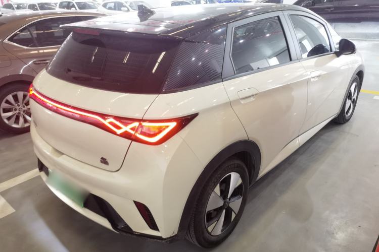 Used BYD Dolphin 2023 420 km Fashion Edition