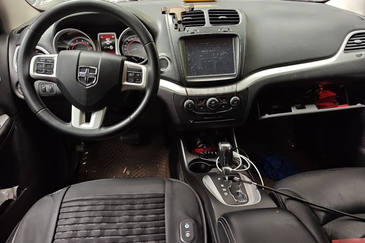 Used Dodge Journey 2013 2.4L Two-Wheel Drive Luxury Version