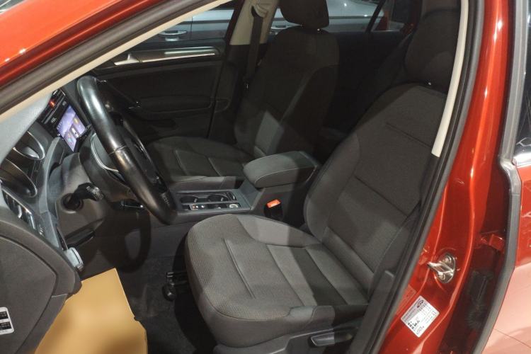 Used Volkswagen Golf 2015 1.6L Automatic Comfort Model Left Front Seat