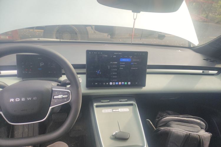 Used Roewe D6 2025 450km Deluxe Edition Center Console