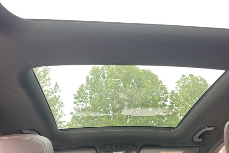 Used Mercedes-Benz GLC 2018 Facelift GLC 260 4MATIC Luxury Edition Headliner