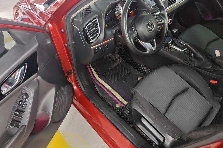 Used Mazda 3 Axela 2016 Sedan 1.5L Automatic Comfort Model Driver Seat