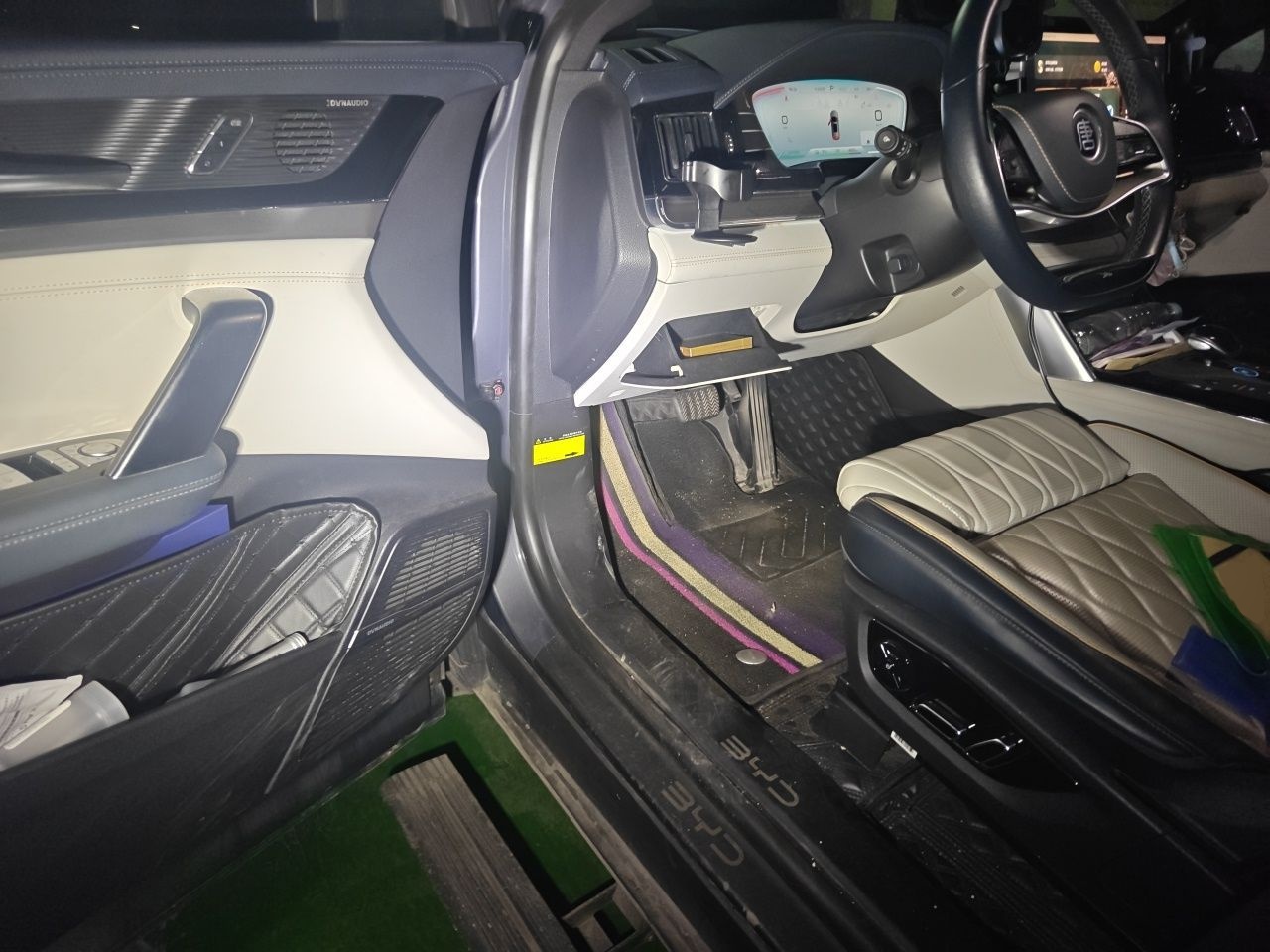 BYD Tang New Energy 2022 EV 635 km All-Wheel-Drive Flagship Model — снимка 16