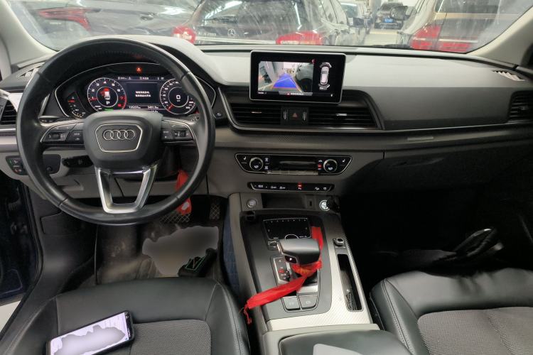 Used Audi Q5L 2018 45 TFSI Prestige Fashion Edition China V Emission Standard Center Console