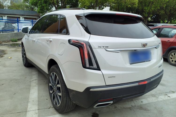 Used Cadillac XT5 2022 2.0T Four-Wheel Drive Luxury Version (Hummingbird Edition) Exterior 2