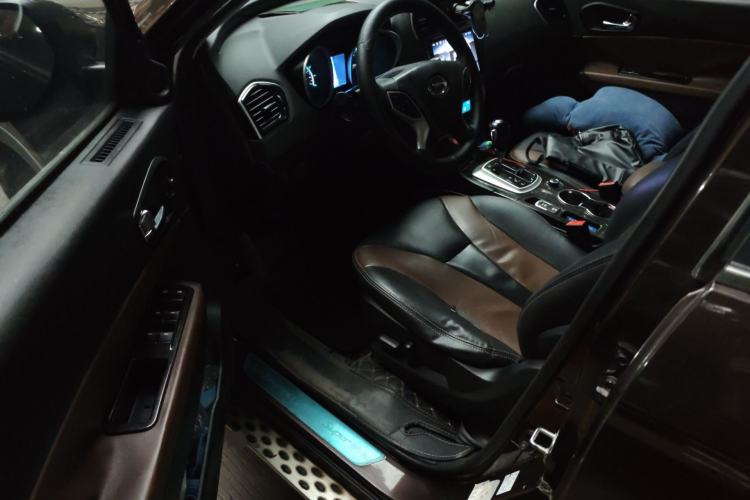 Used GAC Trumpchi GS5 Super 2016 1.8T Automatic All-Wheel-Drive Anniversary Edition Driver Seat