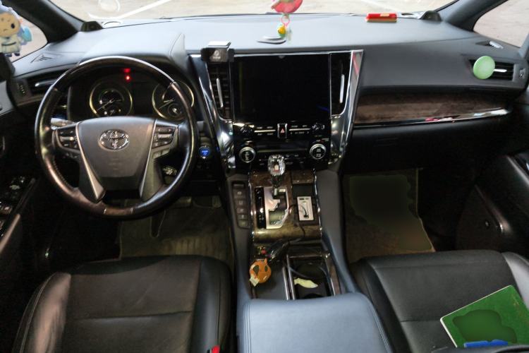 Used Toyota Vellfire 2019 Dual-Engine 2.5L HV Prestige Edition
