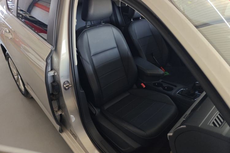 Used Volkswagen Lavida 2019 1.5L Automatic Comfort Edition China VI Standard
