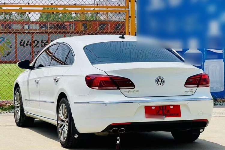 Used Volkswagen FAW-Volkswagen CC 2016 2.0 TSI Luxury Model
