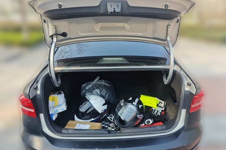 Used Volkswagen Lavida 2018 1.5L Automatic Comfort Edition China V Standard Trunk