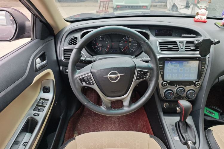Used Haima Fumei 2014 M5 1.6L Automatic Elite Model Steering Wheel