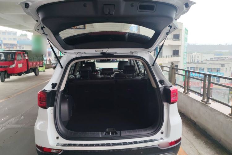 Used CHANGAN CS75 2020 280T Automatic Smart Edition China VI Trunk