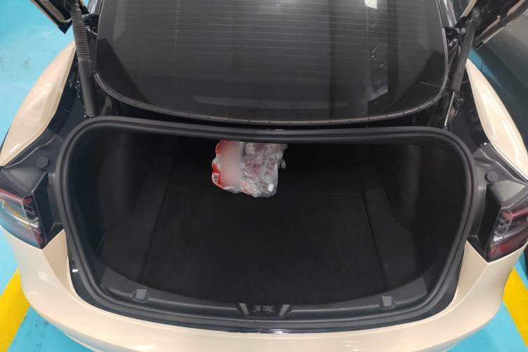 Used Tesla Model 3 2022 Rear-Wheel-Drive Version
