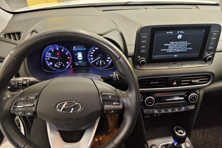 Used Hyundai ENCINO 2018 1.6T Dual-Clutch Zhilian Edition China V Standard Center Console