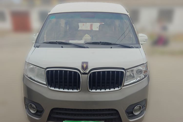 Used Jinbei New Hiace X30L 2021 1.5L Wealth Edition Bus Non-Air-Conditioned China VI Standard SWC15M Front