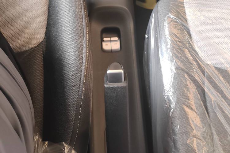 Used Wuling Zhiguang New Energy 2025 Model 305km Ambitious Edition