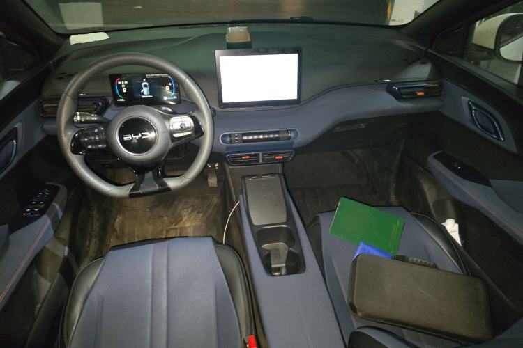 Used BYD Seagull 2024 Honor Edition 305km Dynamic Version Center Console