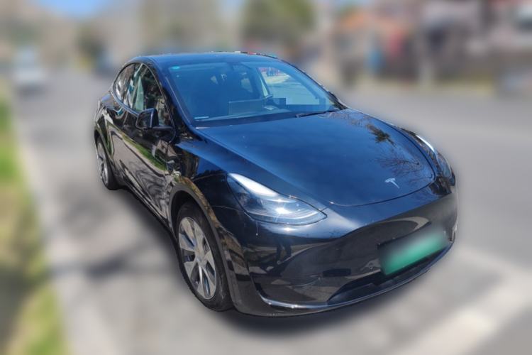Used Tesla Model Y 2022 Rear-Wheel-Drive Version Front Right 45 Deg