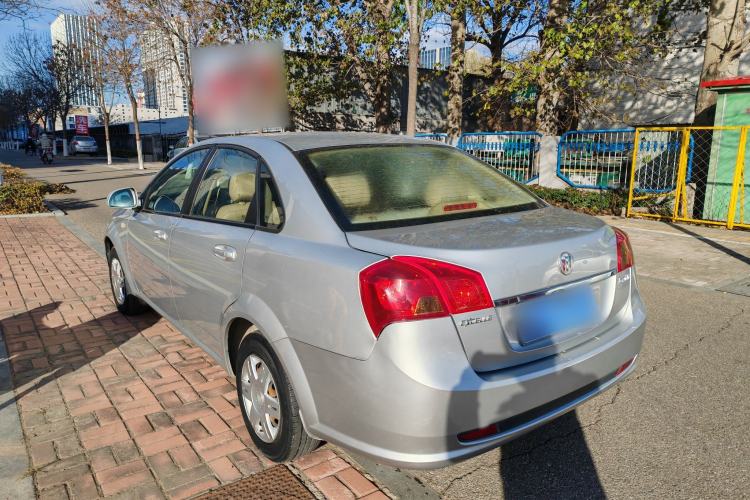 Used Buick Excelle 2013 1.5L Manual Classic Model
