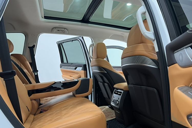 Used Tank 500 New Energy 2025 Hi4-Z Interior 6