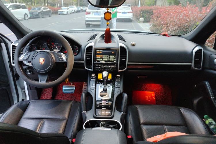 Used Porsche Cayenne 2011 Cayenne 3.0T Center Console