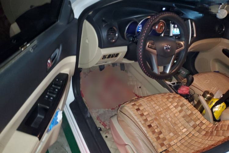 Used Changan Eado 2015 1.6L Manual Luxury Model China IV Standard