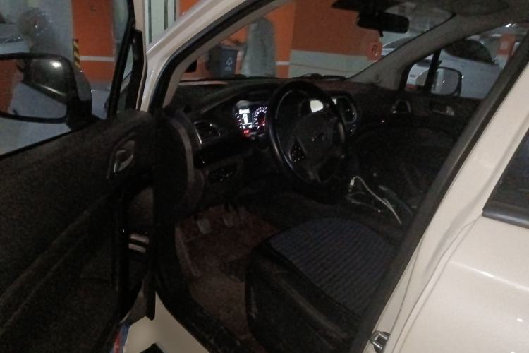 Used GAC Trumpchi GS4 2015 200T Manual Luxury Edition Driver Seat