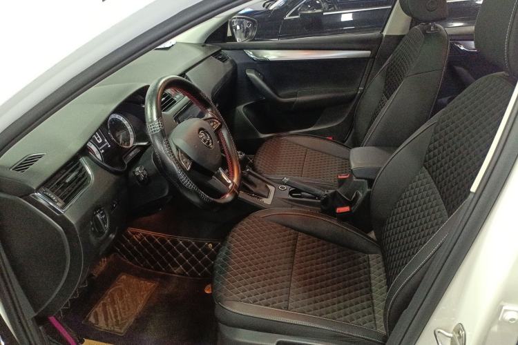 Used Skoda Octavia 2019 TSI230 DSG SmartDrive Luxury Edition China V Standard Left Front Seat