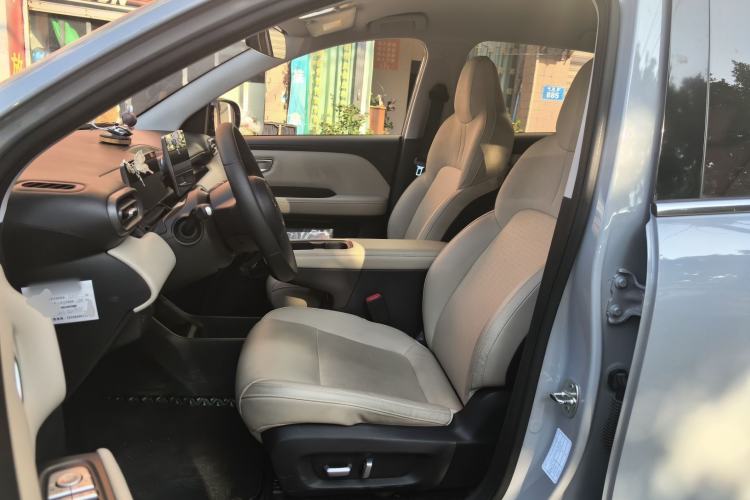 Used Wuling Bingo PLUS 2024 330 km Range Five-Seater Version