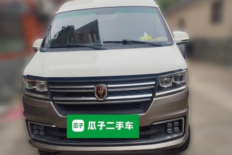 Used Jinbei New Hiace S 2023 1.5L Wealth Edition Passenger Van 5/6/7-Seater Central Air Conditioning Version SWC15M Front