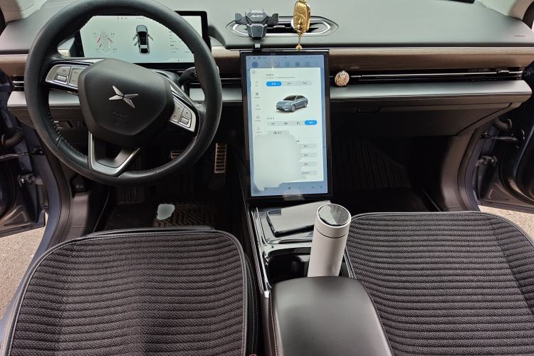 Used XPeng P5 2021 550G Center Console