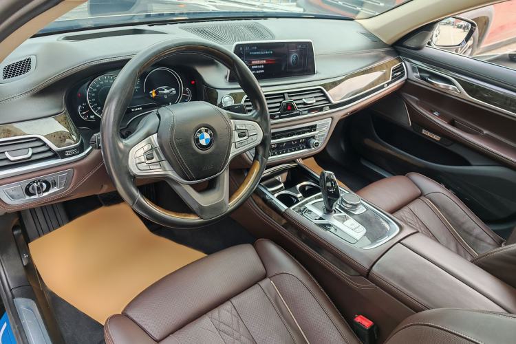 Used BMW 7 Series 2016 730Li Luxury Model