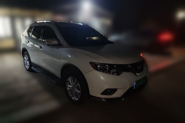 Used Nissan X-Trail 2014 2.0L CVT Comfort Edition 2WD Front Right 45 Deg