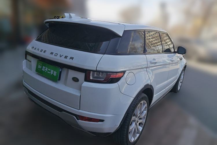 Used Land Rover Range Evoque 2018 240 PS SE DYNAMIC Smart Edition Rear Right 45 Deg